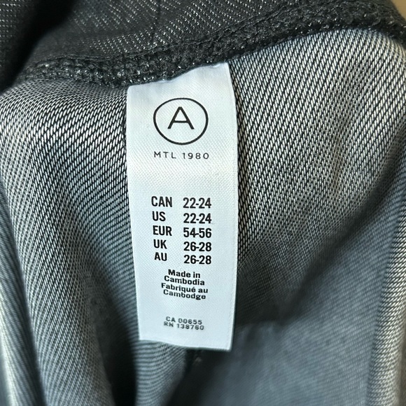 2/$30⚡️- LEGGINGS | Women’s Penningtons leggings capris size 22-24 - Picture 5 of 5